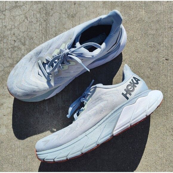 Hoka One Arahi 6 - Picture 1 of 6